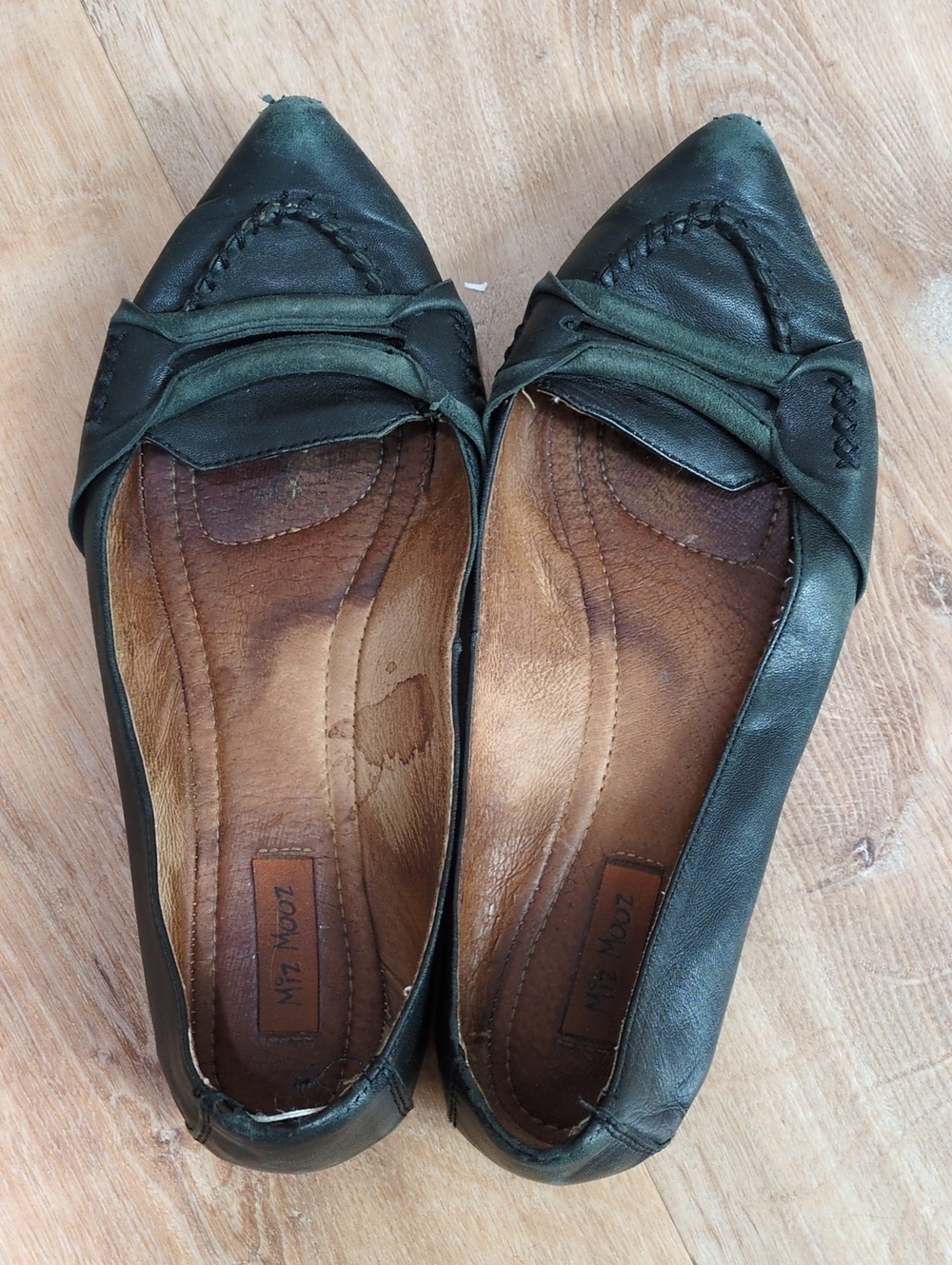 Well Worn Miz Mooz Pointed Leather Flats